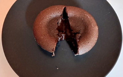 Schokoladensoufflé / Lava-Cake / Schokoladenküchlein mit flüssigem Kern